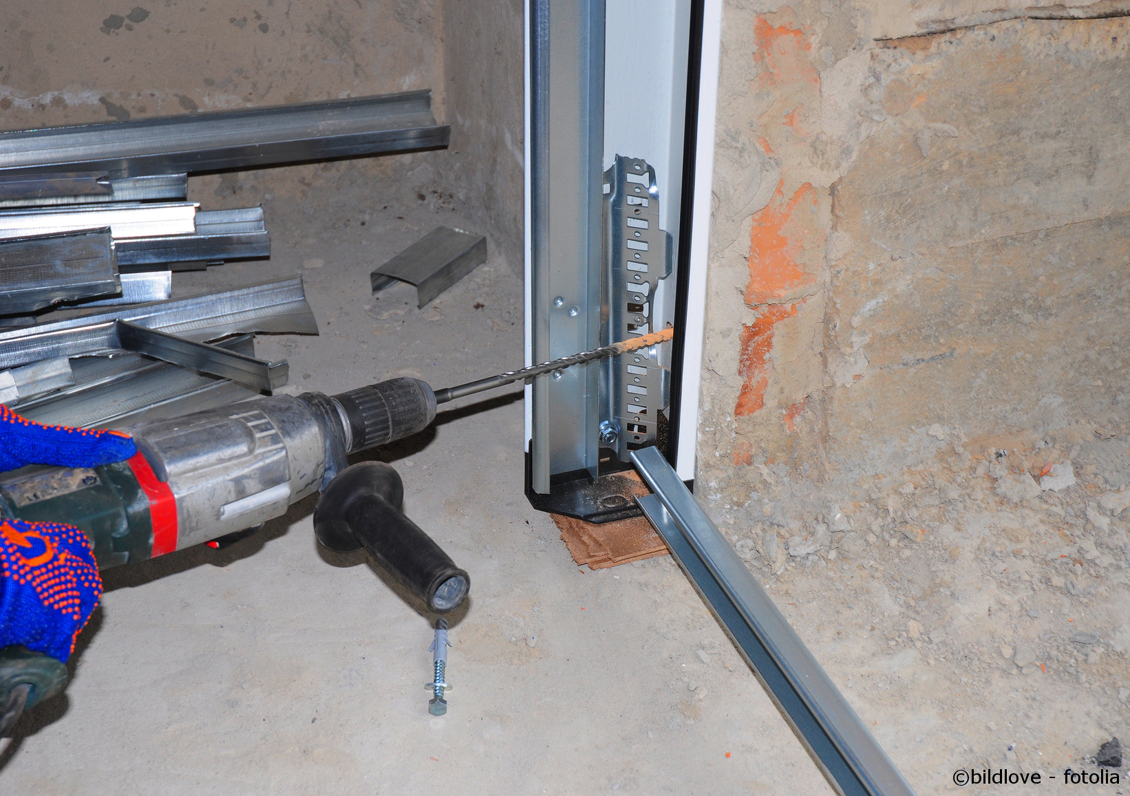 Garagentor-einbauen-montage - Türen und Fenster